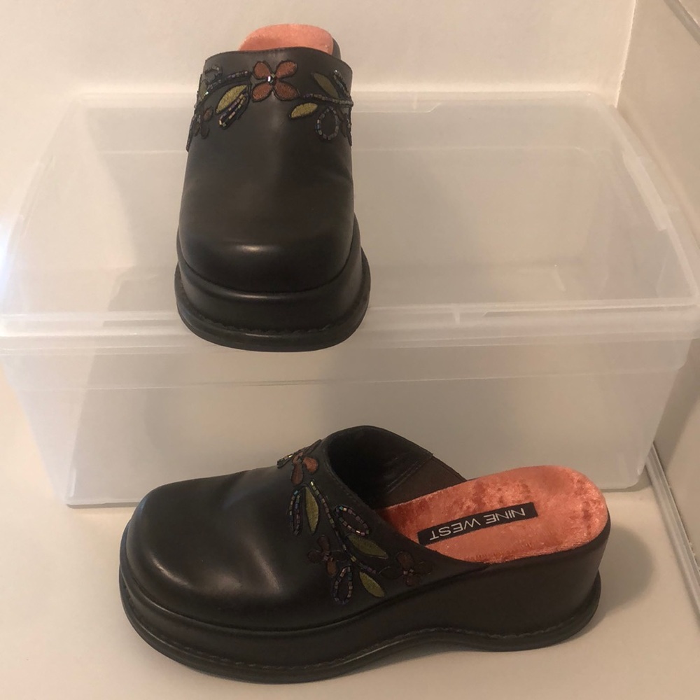 Vintage Nine West Leather Beaded Platform Mules (Late 90’s/Y2K)